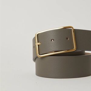 B-Low The Belt, Mila. Size Large